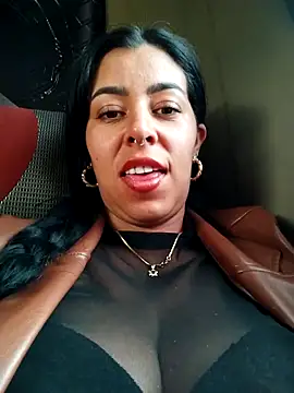 XXX chat uživo modela Luianna