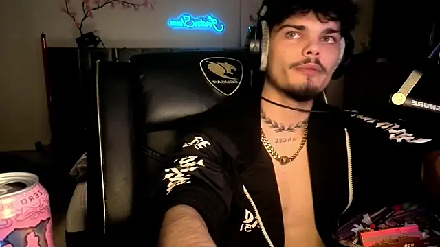 Pokazy przed kamerką – JordanShow