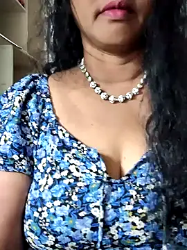 Chat +18 de AMRUTHA-116 ao vivo