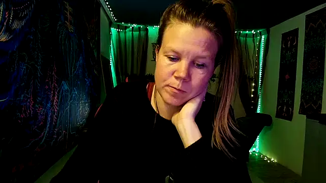 CallMeMarian Webbikameraesitys