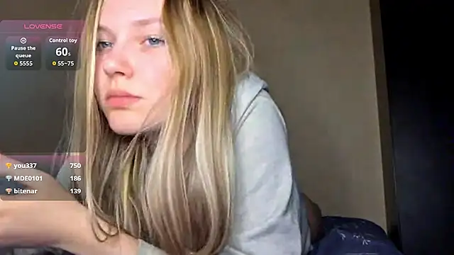 Show de KarinRobertson na webcam