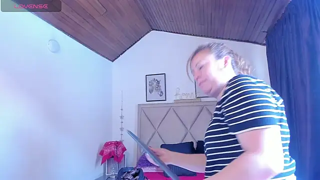 MonyCassius Live XXX-chat