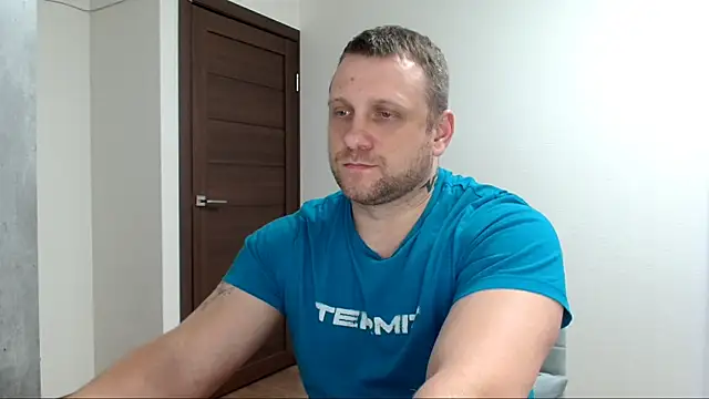 Вебкам-шоу B-L-O-N-D