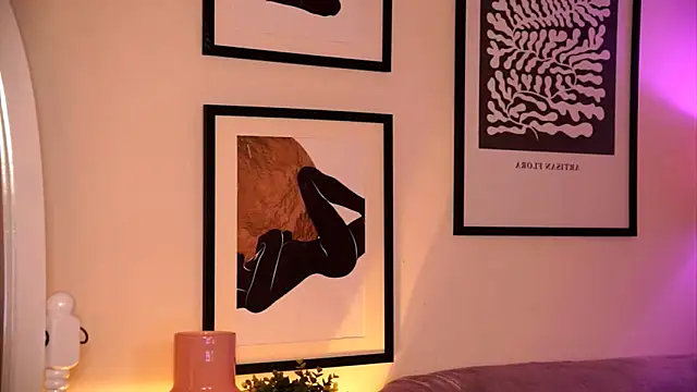 Онлайн чат XXX midnightbby_