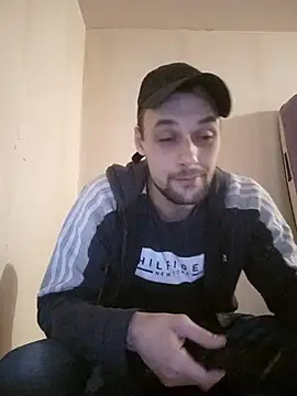 Pokazy przed kamerką – Keke31e