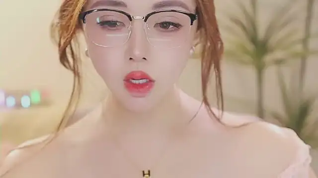 Qiaoqiao__: онлайн-секс-чат