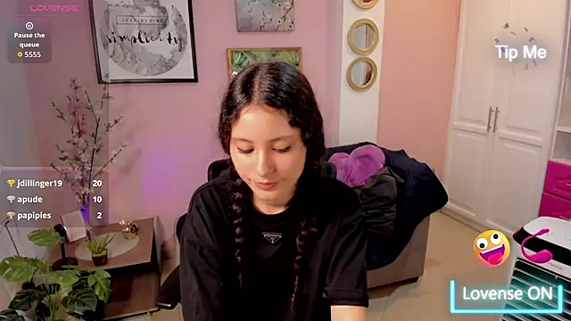 Krysten_Riter: онлайн-секс-чат