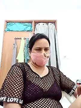 Payal-bhabhi07: онлайн-секс-чат