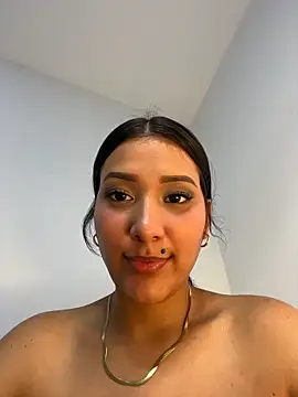 Chat +18 de IsabellaJoness_ ao vivo