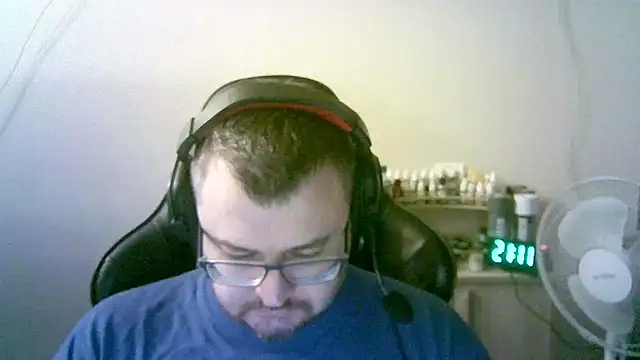 Chat +18 de SirAbuser ao vivo