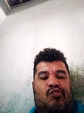 tarra122 élő XXX-chatje