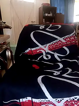 naomi_unu élő XXX-chatje