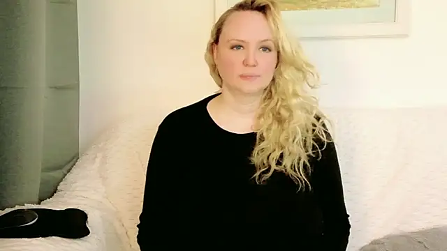 Sarah4you Chat XXX in diretta