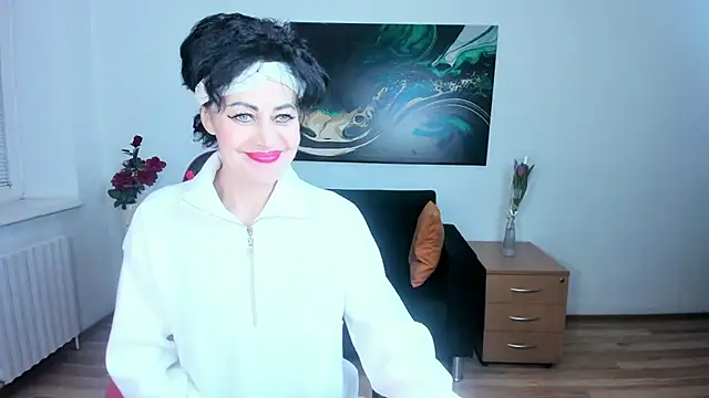 Silvia_Wallec Adlı Modelin Canlı XXX Sohbeti