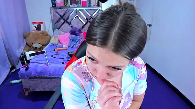 Luna_Analya 即時 XXX 聊天