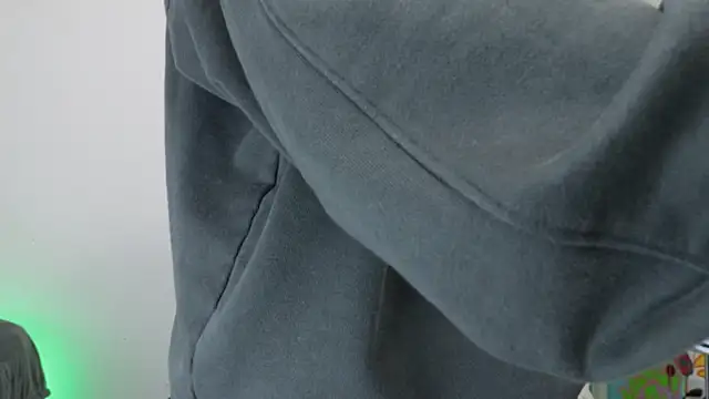 trieone 现场XXX聊天