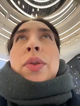 Holly_PlayのライブXXXチャット