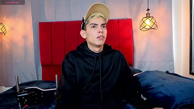 sky_jules Pertunjukan Webcam