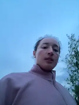 IsabellaSwee – Naživo XXX chat