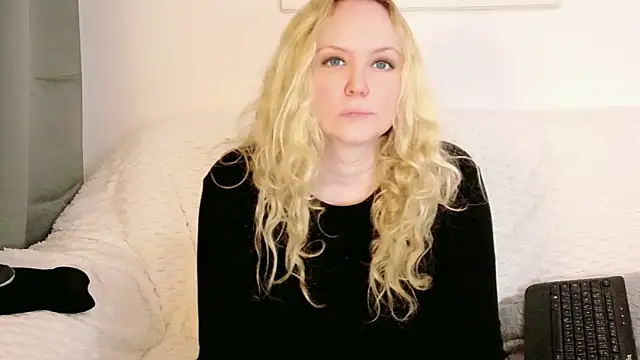 XXX chat uživo modela Sarah4you