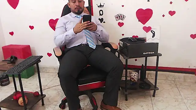 Chat +18 de KalethBigDick ao vivo