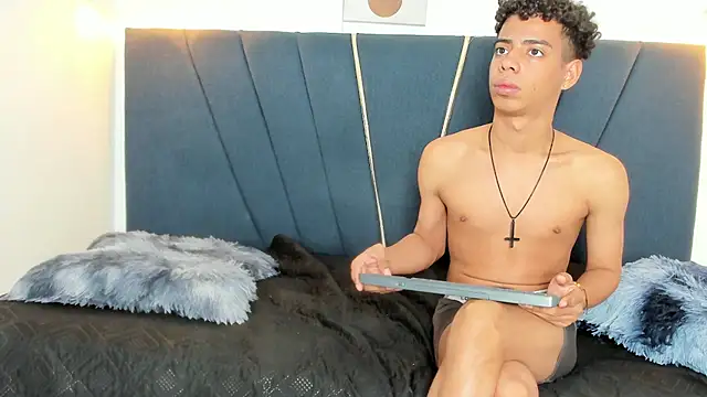 yago_77 在線直播表演