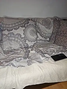 Pokazy przed kamerką – EddyRise-