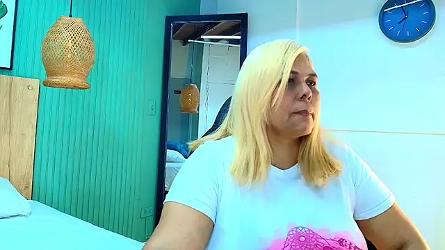 eva_colen50 Adlı Modelin Canlı XXX Sohbeti