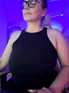 MariaPau_83のライブXXXチャット