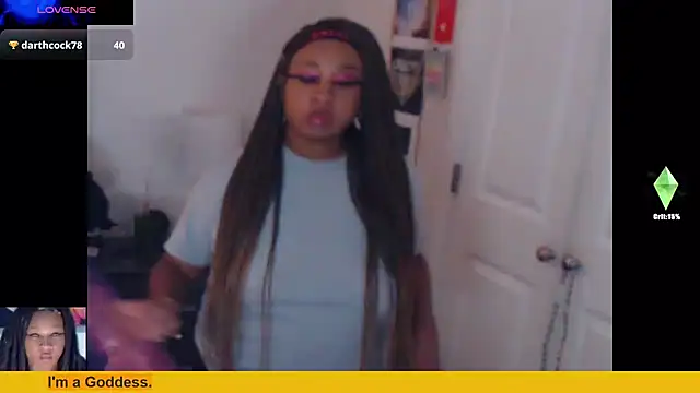 realgoddessdream Adlı Modelin Canlı XXX Sohbeti