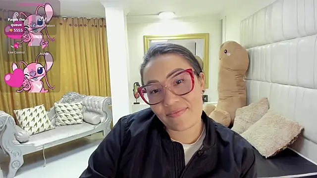 Chat +18 de gaby_trent ao vivo