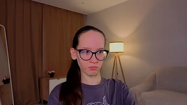 BettyBrowni Adlı Modelin Canlı XXX Sohbeti