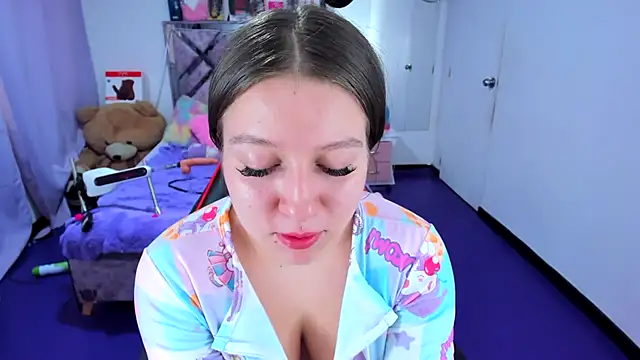 Chat +18 de Luna_Analya ao vivo