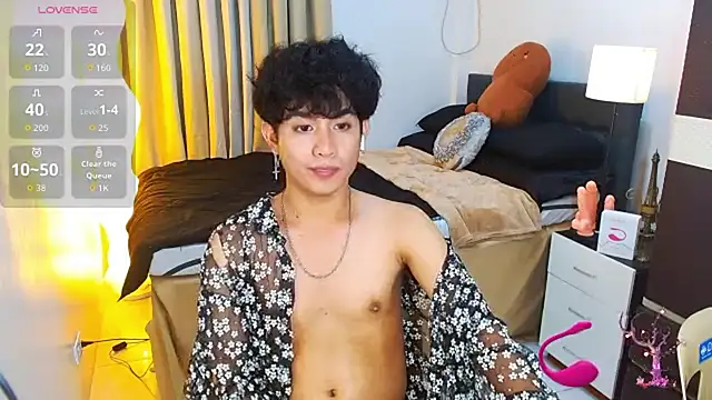 WildestTwinkn Live XXX chat