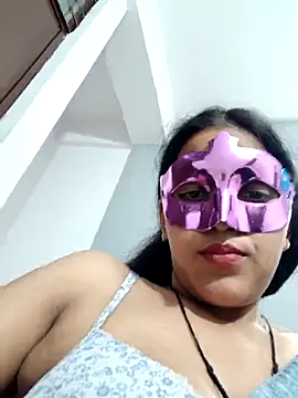 Shivani_hotty Chat XXX in diretta