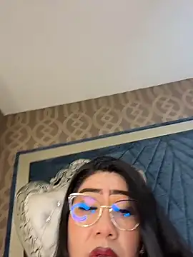 Amanda_Ferrer_ Adlı Modelin Canlı XXX Sohbeti