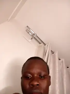 Pokazy przed kamerką – MINNYIRI