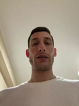 Gionnytav's Live XXX Chat