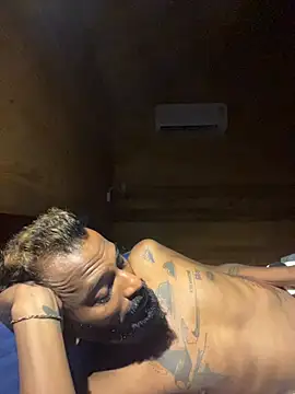 bigfatdick111 在線直播表演