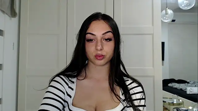 courtneyPerfect Chat XXX in diretta