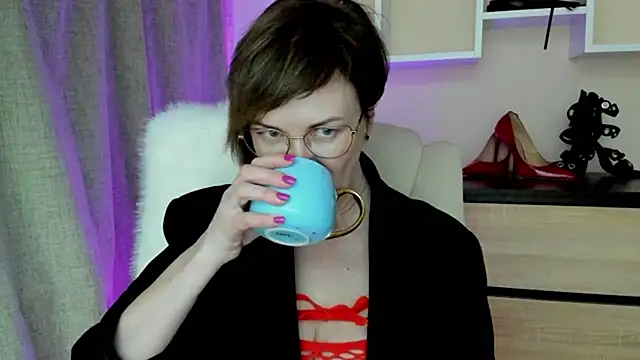 feliziaDesire élő XXX-chatje