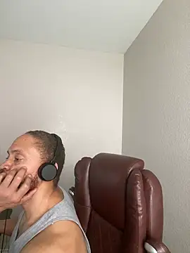 Fathero1time's Live XXX Chat