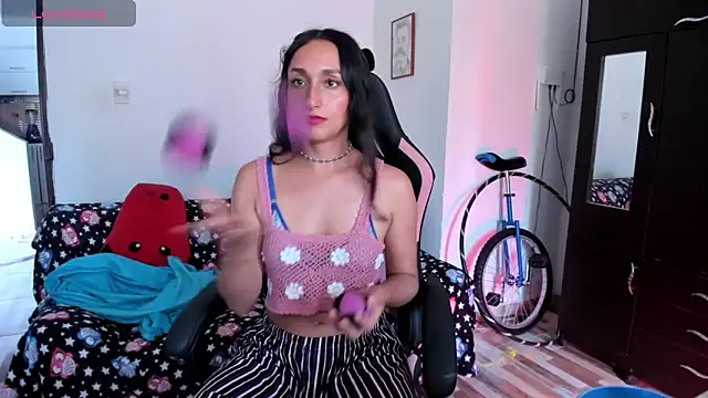 Chat +18 de adrena_10 ao vivo