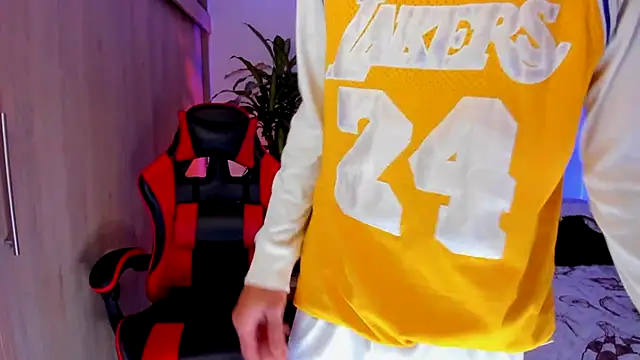 Damianwhite live XXX chat