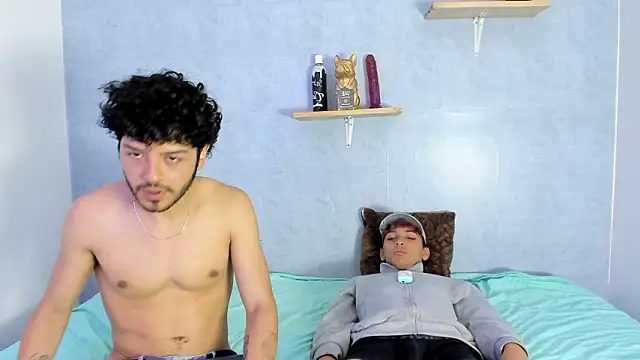 Eliotkinky live XXX chat