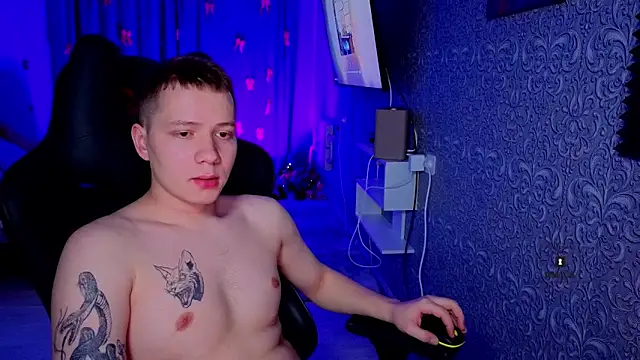 Karl_Night_ live XXX chat