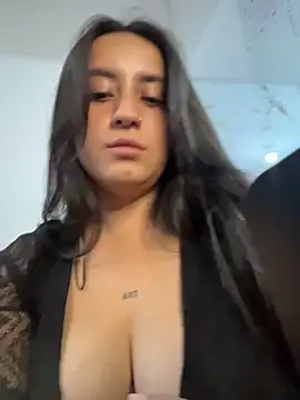 Show de Antonella_Julieta na webcam