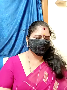 sushma26 Show in webcam