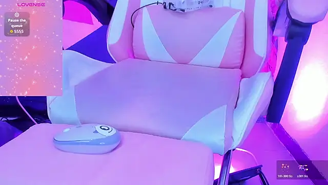 little_emma0 即時 XXX 聊天