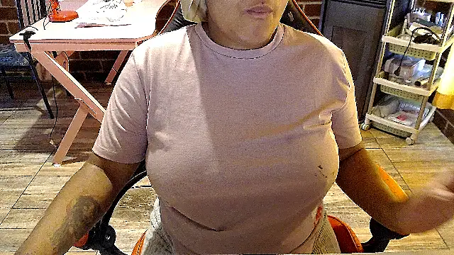 Hilarybunnyy Adlı Modelin Web Kamerası Şovu